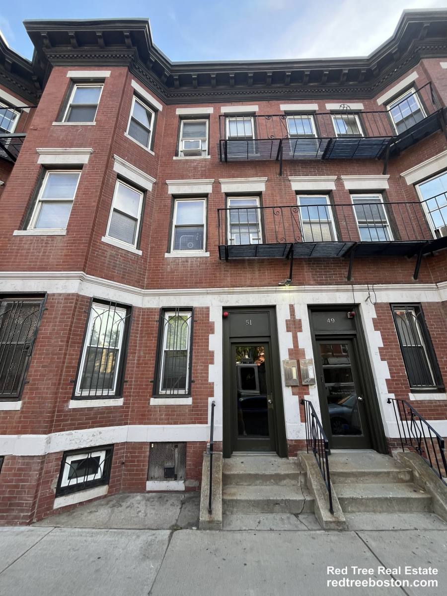 Apartment for rent at 51 S Huntington Ave #103, Jamaica Plain, MA 02130