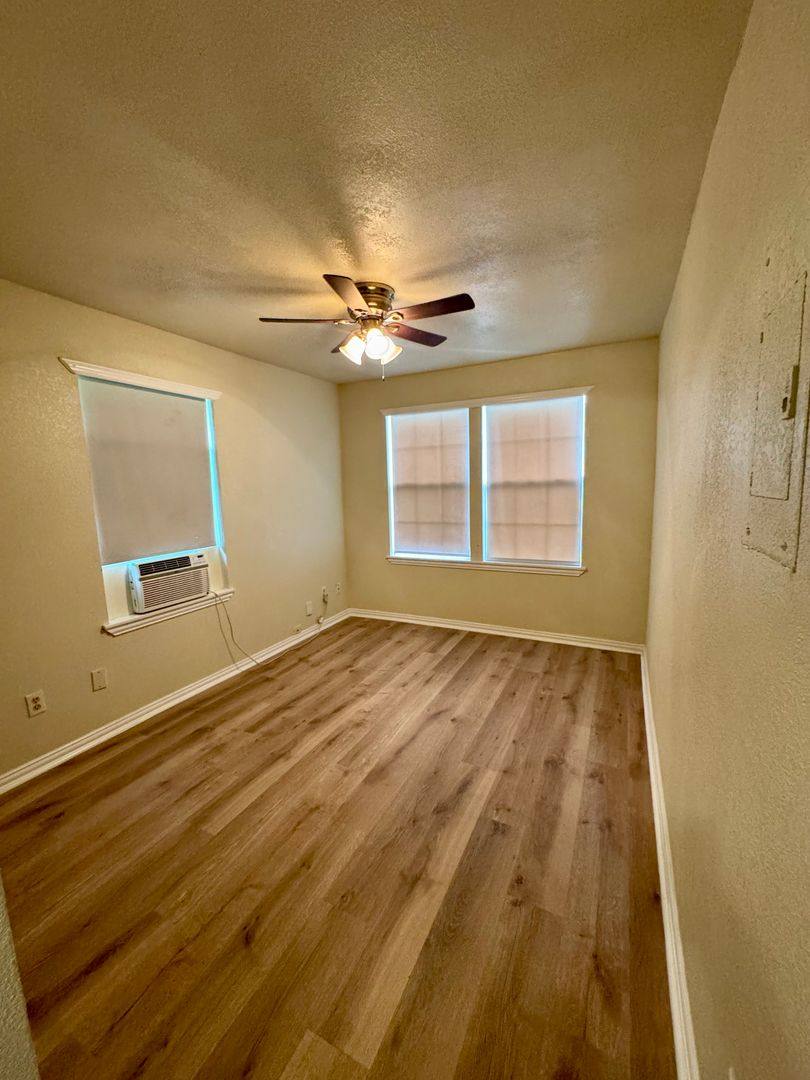 House for rent at 226 E Malone, San Antonio, TX 78214