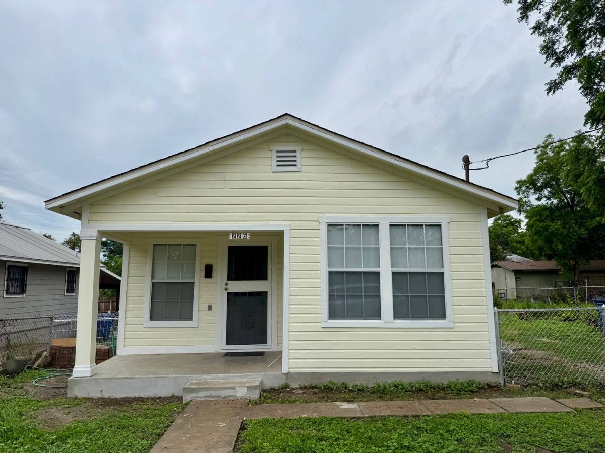 House for rent at 226 E Malone, San Antonio, TX 78214