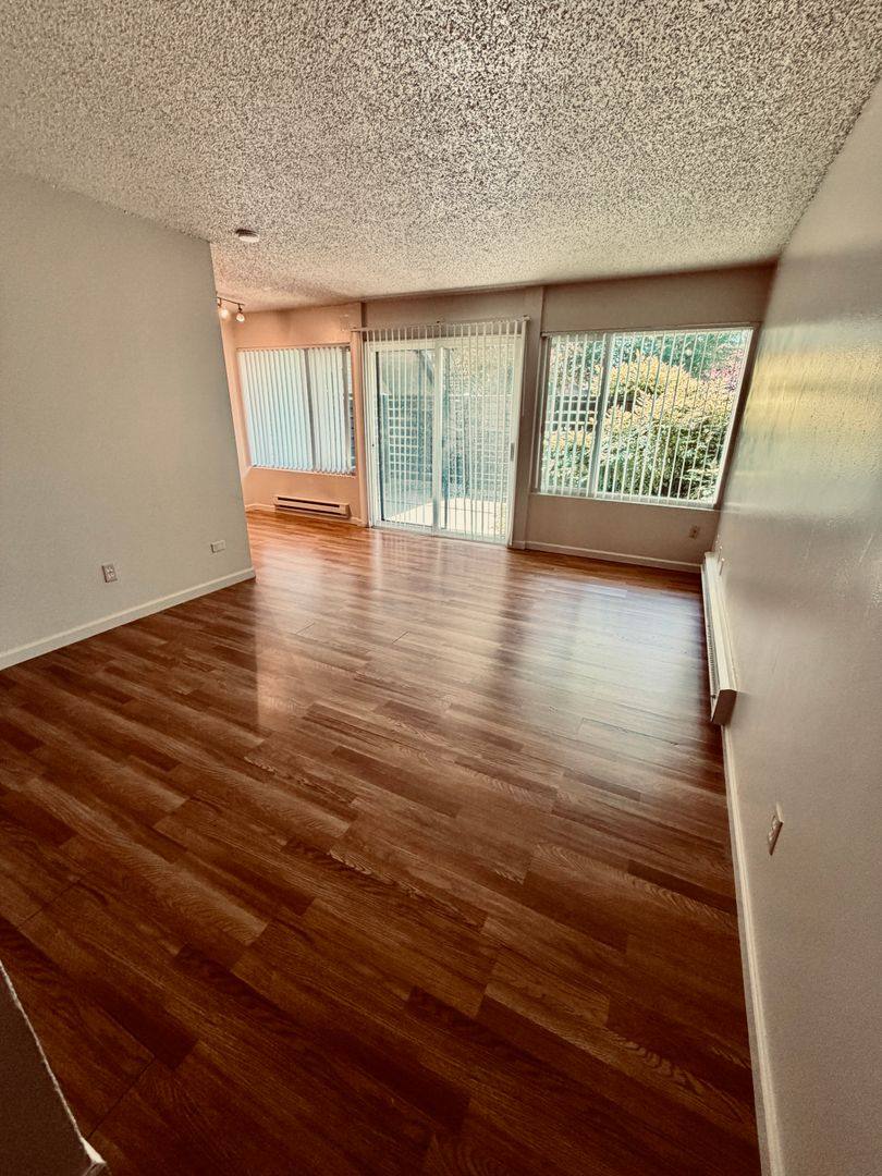 Apartment for rent at 3916 S Pearl St, Seattle, WA 98118