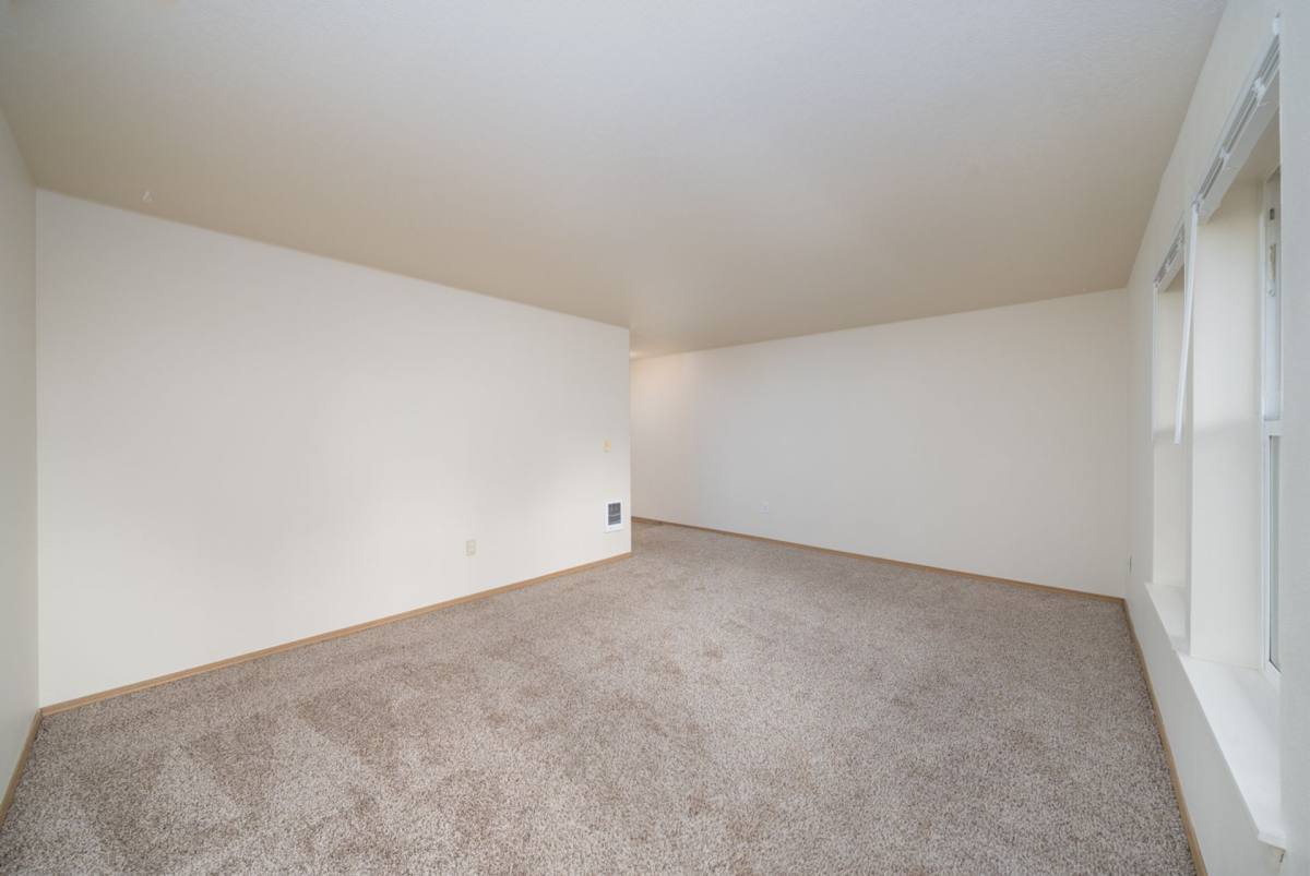 Apartment for rent at 1519 SE Roberts Dr, Gresham, OR 97080