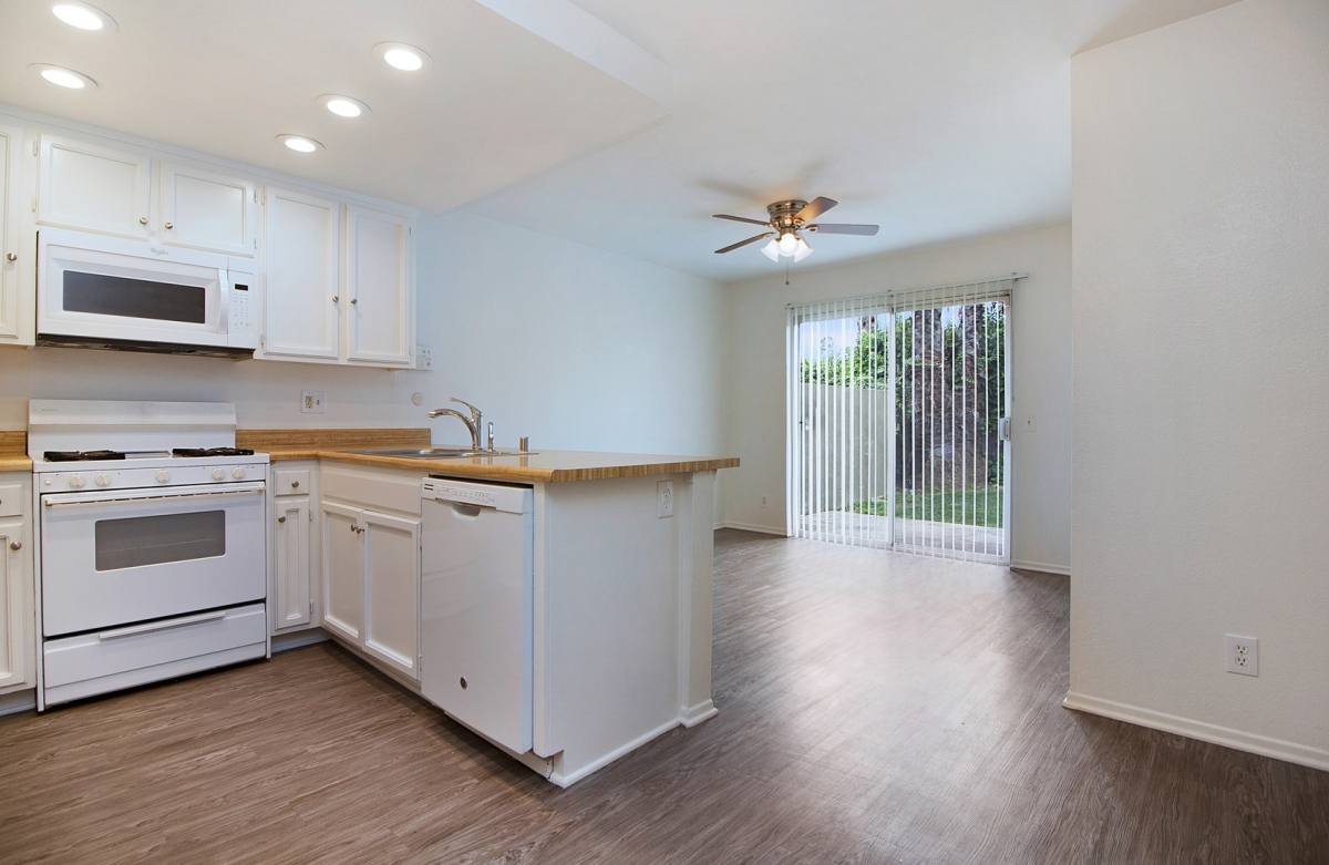 Apartment for rent at 156-158 Los Timbres St, Orange, CA 92869