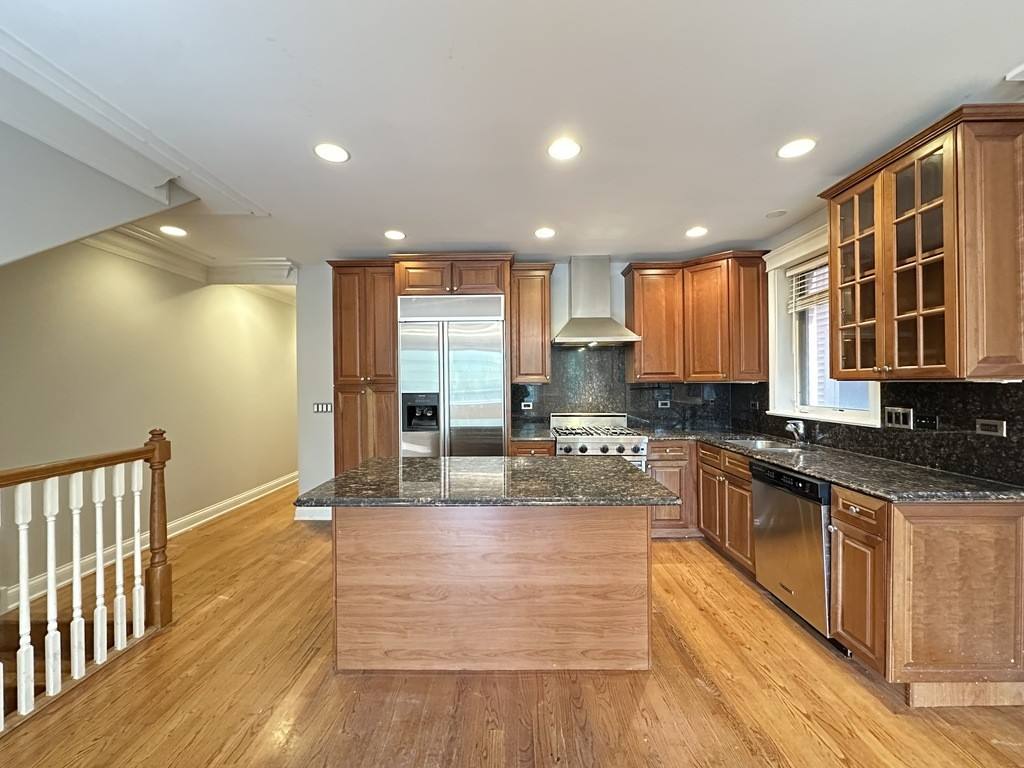 Apartment for rent at 3719 Clifton #8Q, Chicago, IL 60613