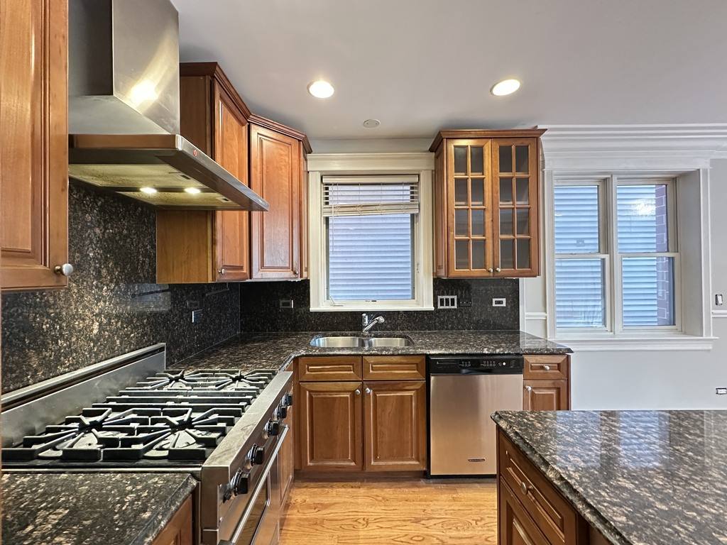 Condo for rent at 3721 Clifton #3, Chicago, IL 60613