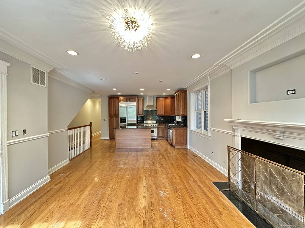 Condo for rent at 3721 Clifton #3, Chicago, IL 60613