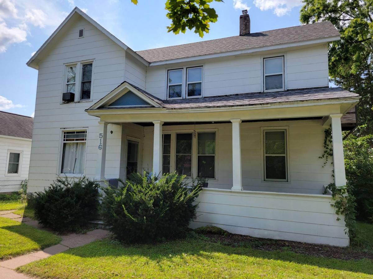 Apartment for rent at 516 Erin St, Eau Claire, WI 54703