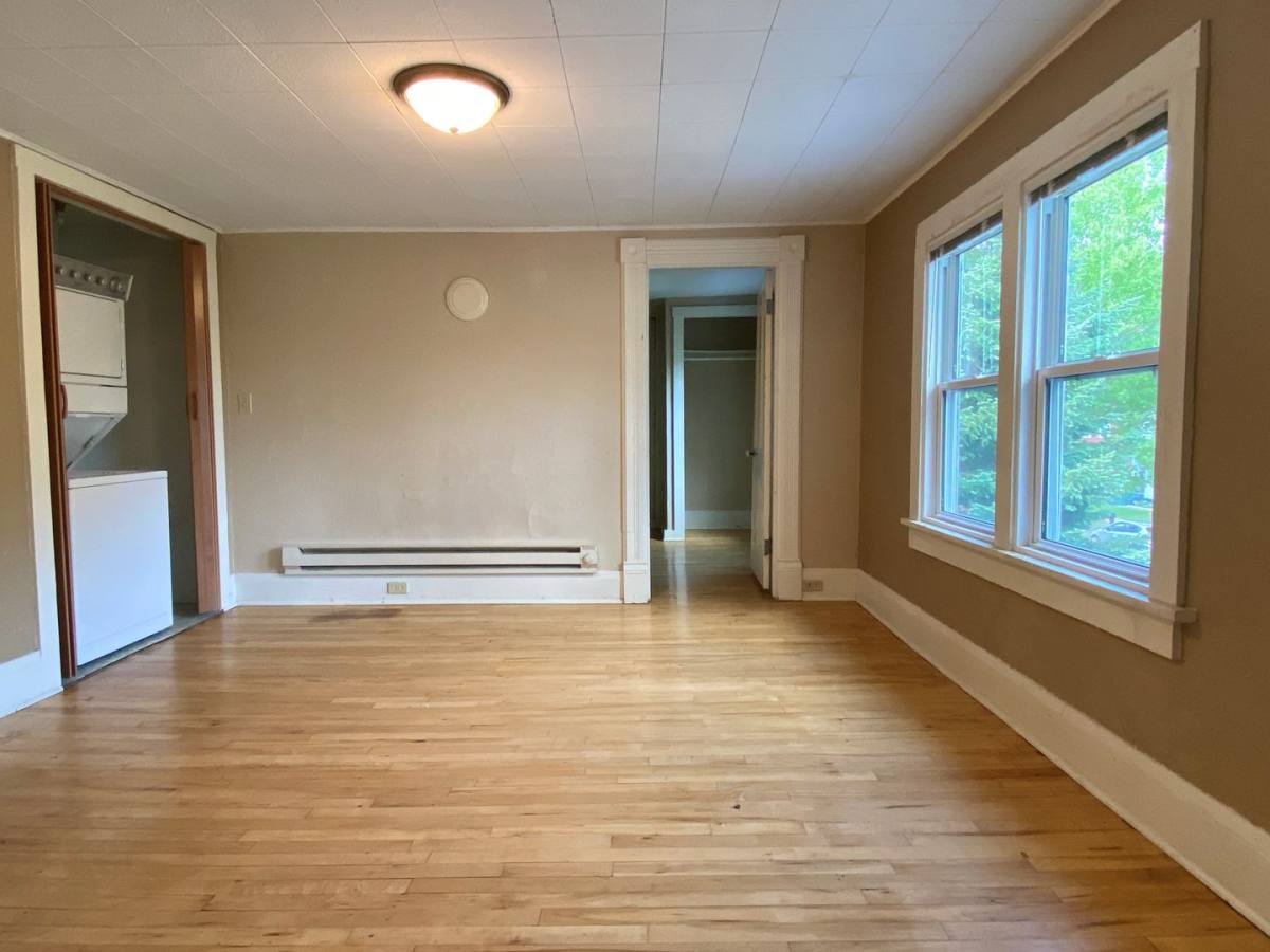 Apartment for rent at 516 Erin St, Eau Claire, WI 54703