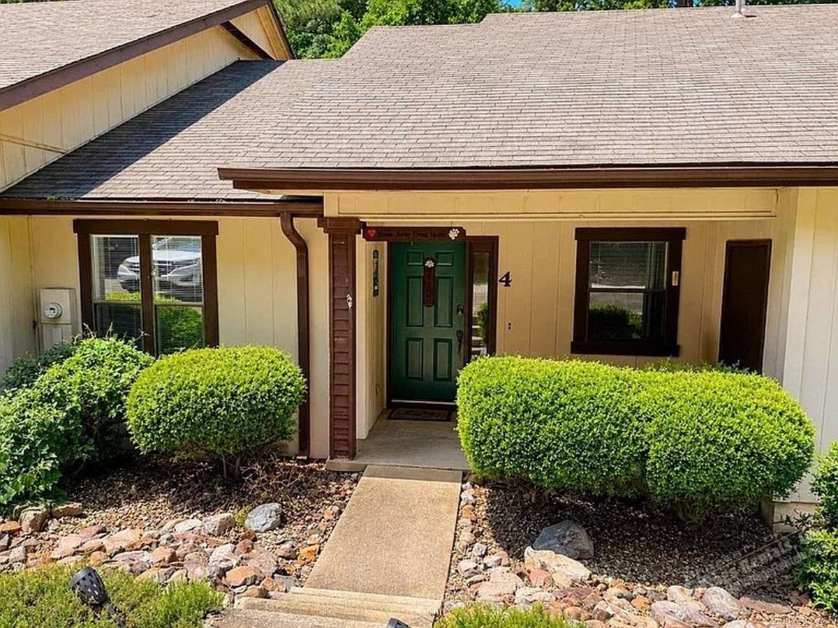 Townhouse for rent at 4 Lonjeta Lane, Hot Springs Village, AR 71909