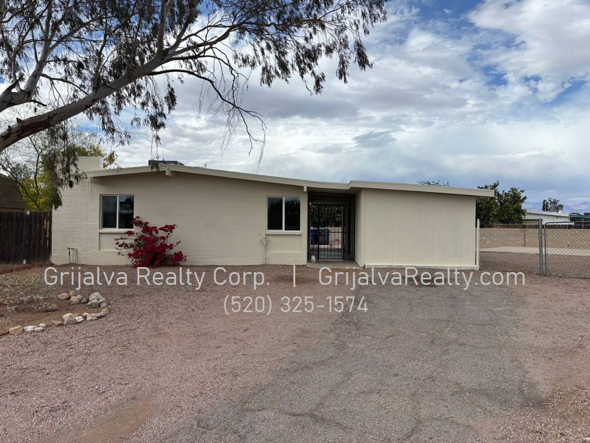 House for rent at 7421 E Rose Dr, Tucson, AZ 85730