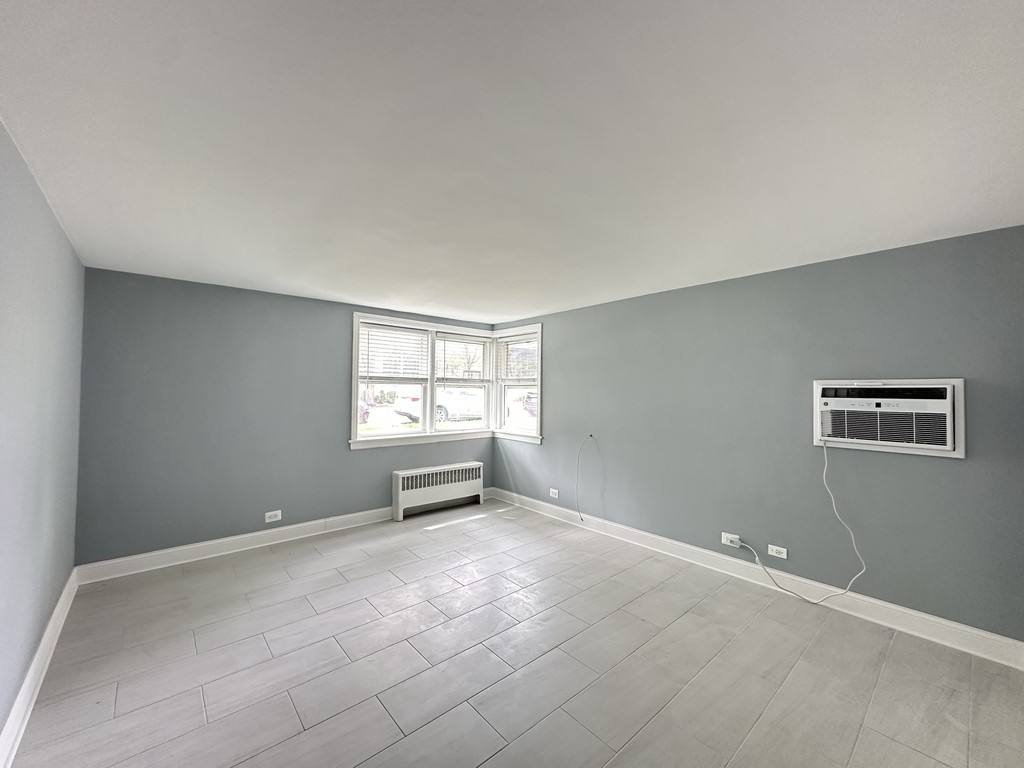 Apartment for rent at 6707 California #PN-G, Chicago, IL 60645