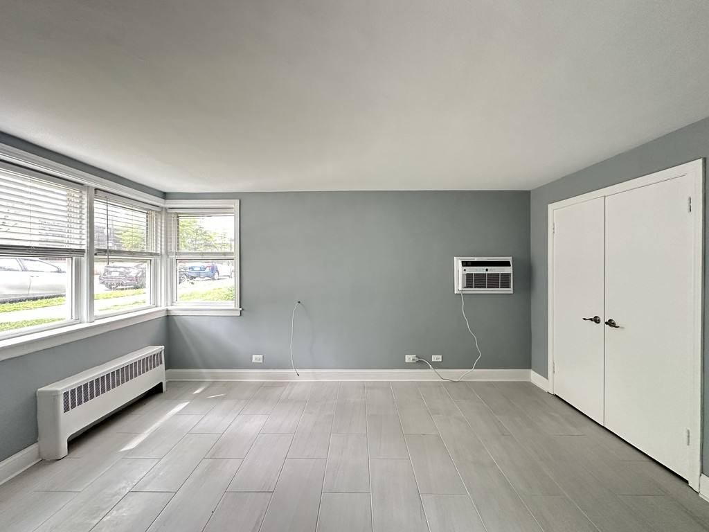 Apartment for rent at 6707 California #PN-G, Chicago, IL 60645