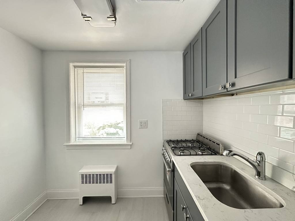 Apartment for rent at 6707 California #PN-G, Chicago, IL 60645