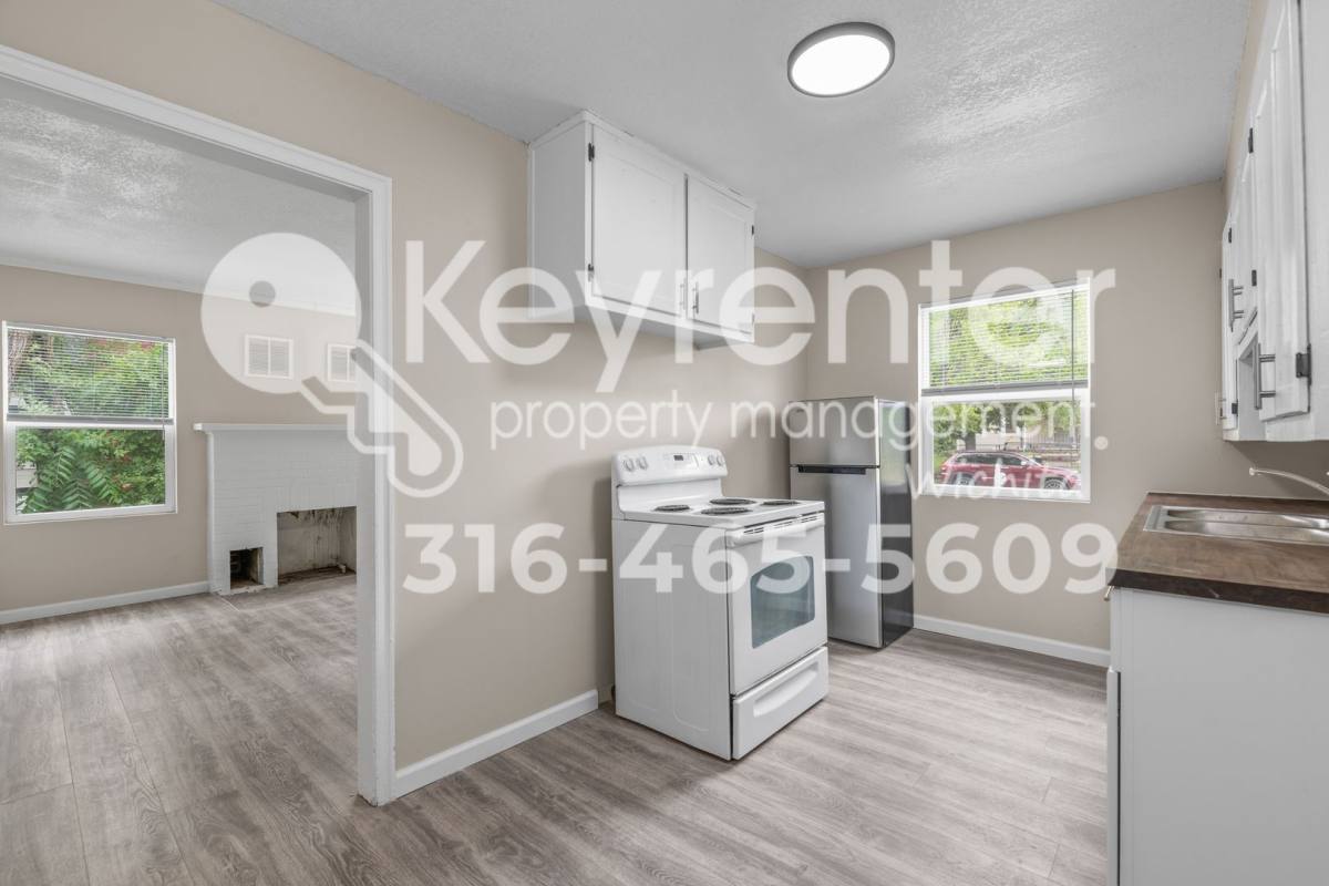 Apartment for rent at 2009 N Volutsia, Wichita, KS 67214