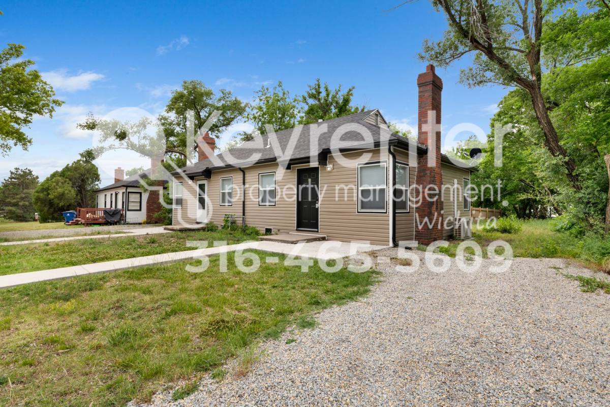 Apartment for rent at 2009 N Volutsia, Wichita, KS 67214