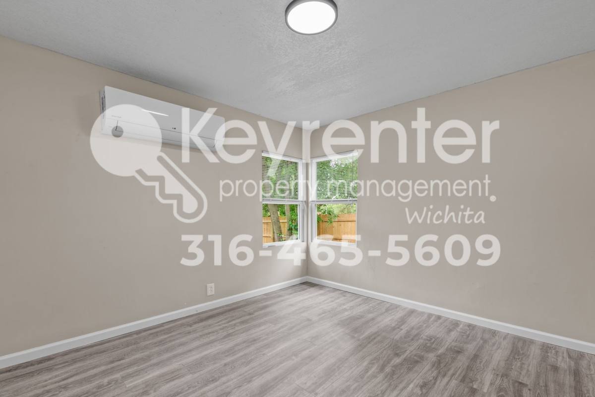 Apartment for rent at 2009 N Volutsia, Wichita, KS 67214