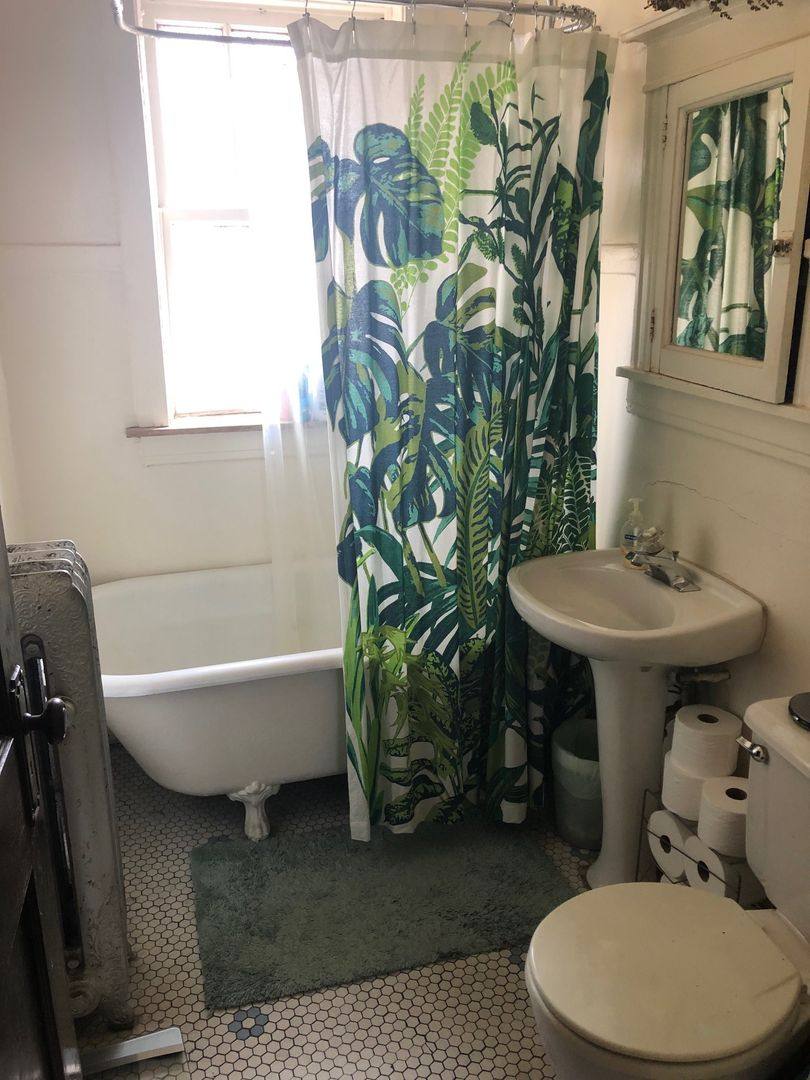 Apartment for rent at 3504 N Wolcott #3, Chicago, IL 60657