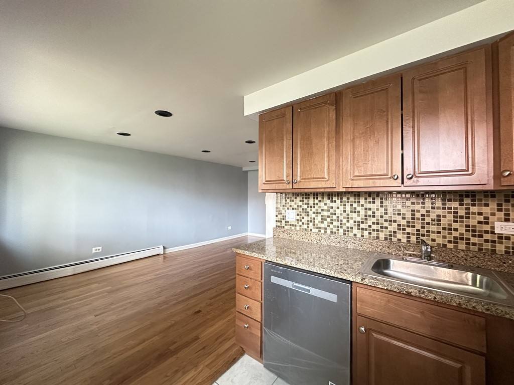 Apartment for rent at 5818 Sheridan #P301, Chicago, IL 60660