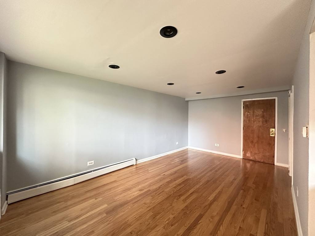 Apartment for rent at 5818 Sheridan #P301, Chicago, IL 60660
