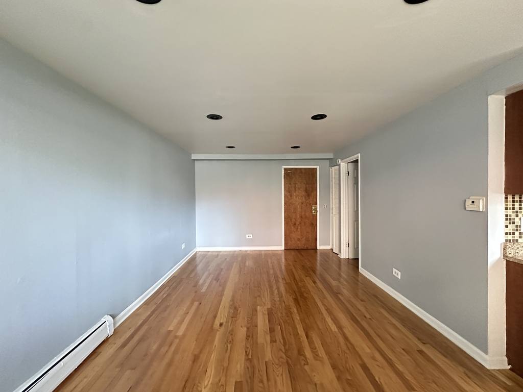 Apartment for rent at 5820 Sheridan #D301, Chicago, IL 60660