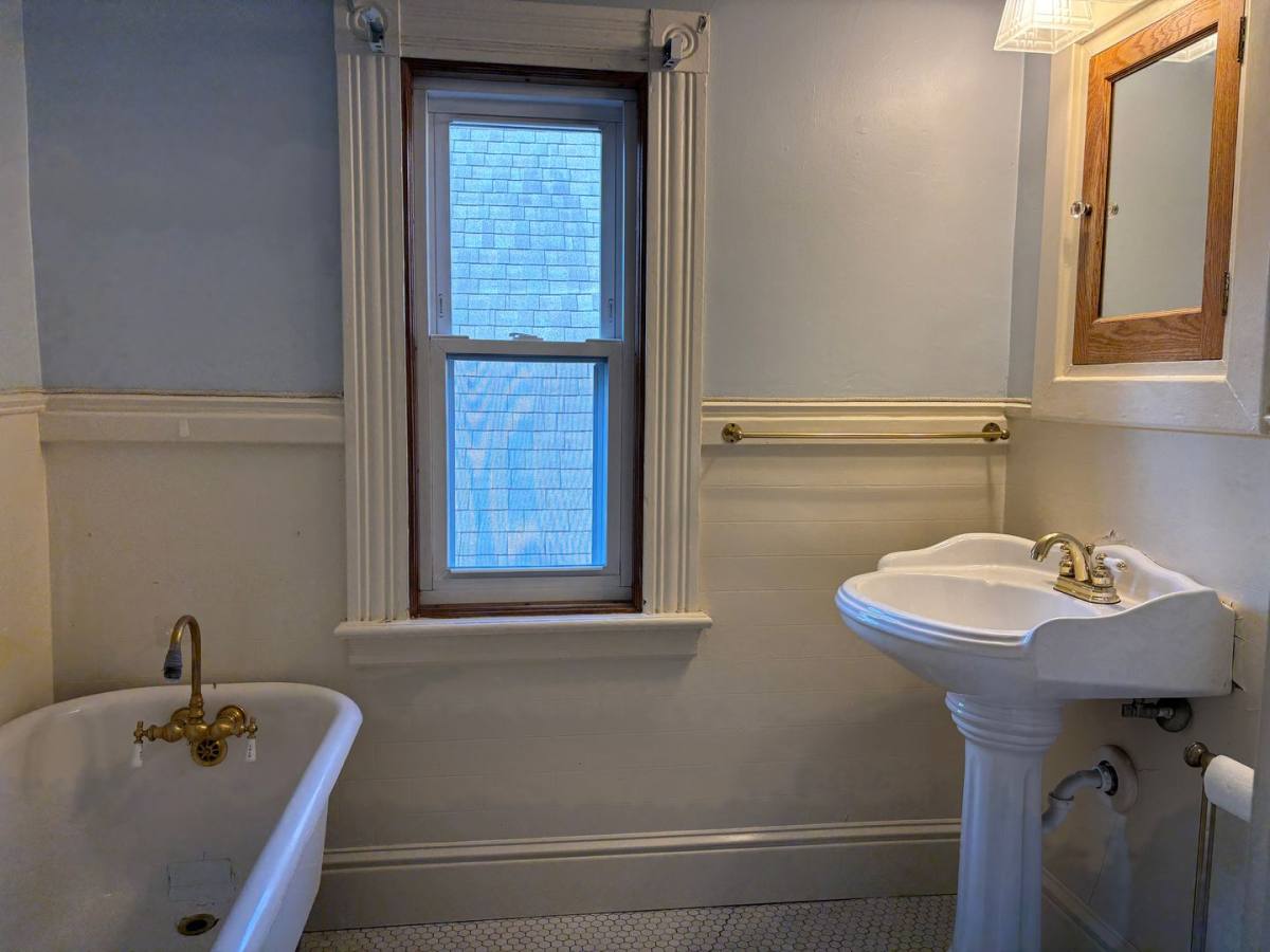 Apartment for rent at 589 Breckenridge St, Buffalo, NY 14222
