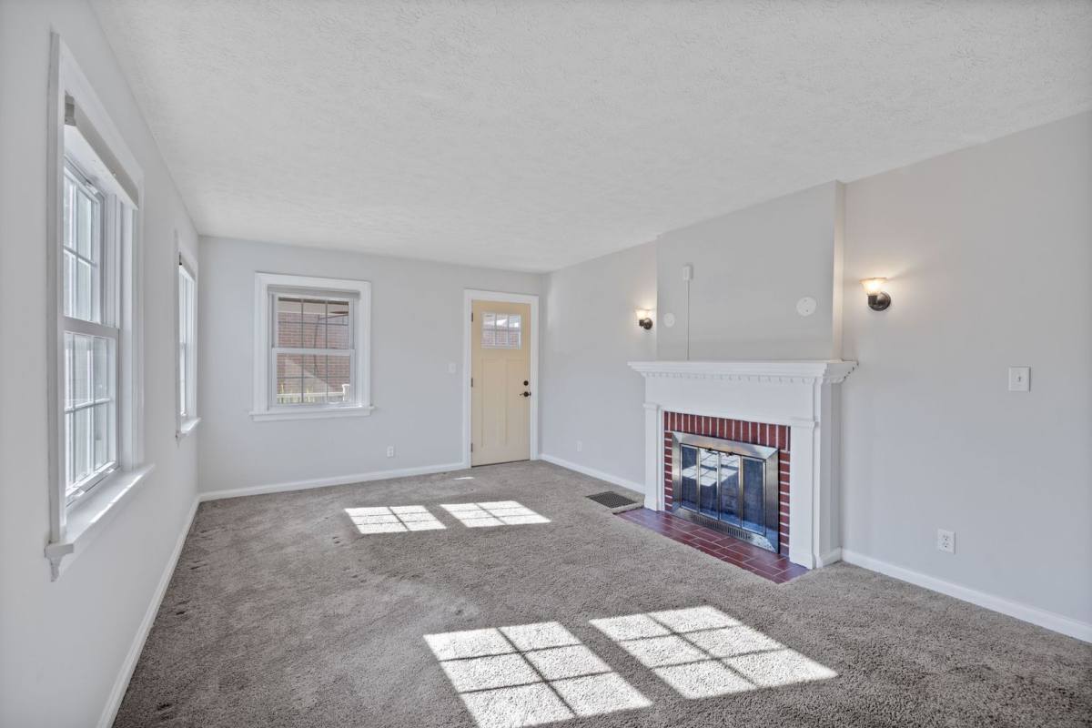 House for rent at 1377 Collinsdale Ave, Cincinnati, OH 45230