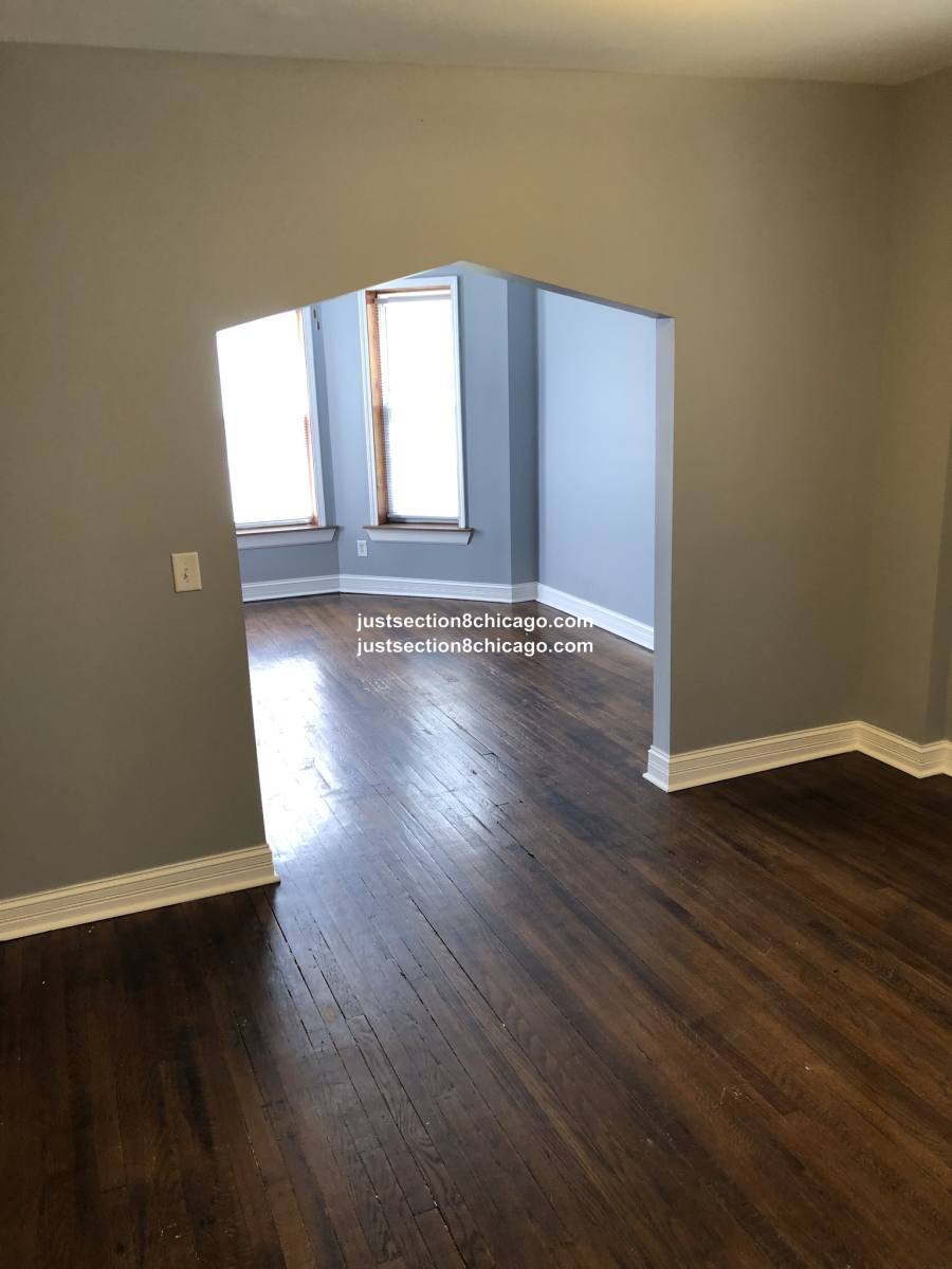 Apartment for rent at 4956 W Fulton #2, Chicago, IL 60644