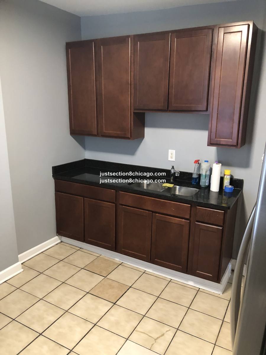 Apartment for rent at 4956 W Fulton #2, Chicago, IL 60644