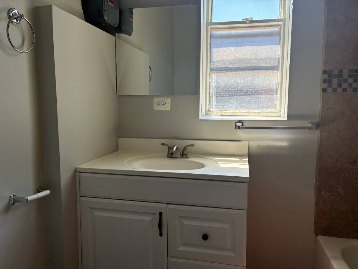 Apartment for rent at 9035 S Burley Ave #3, Chicago, IL 60617