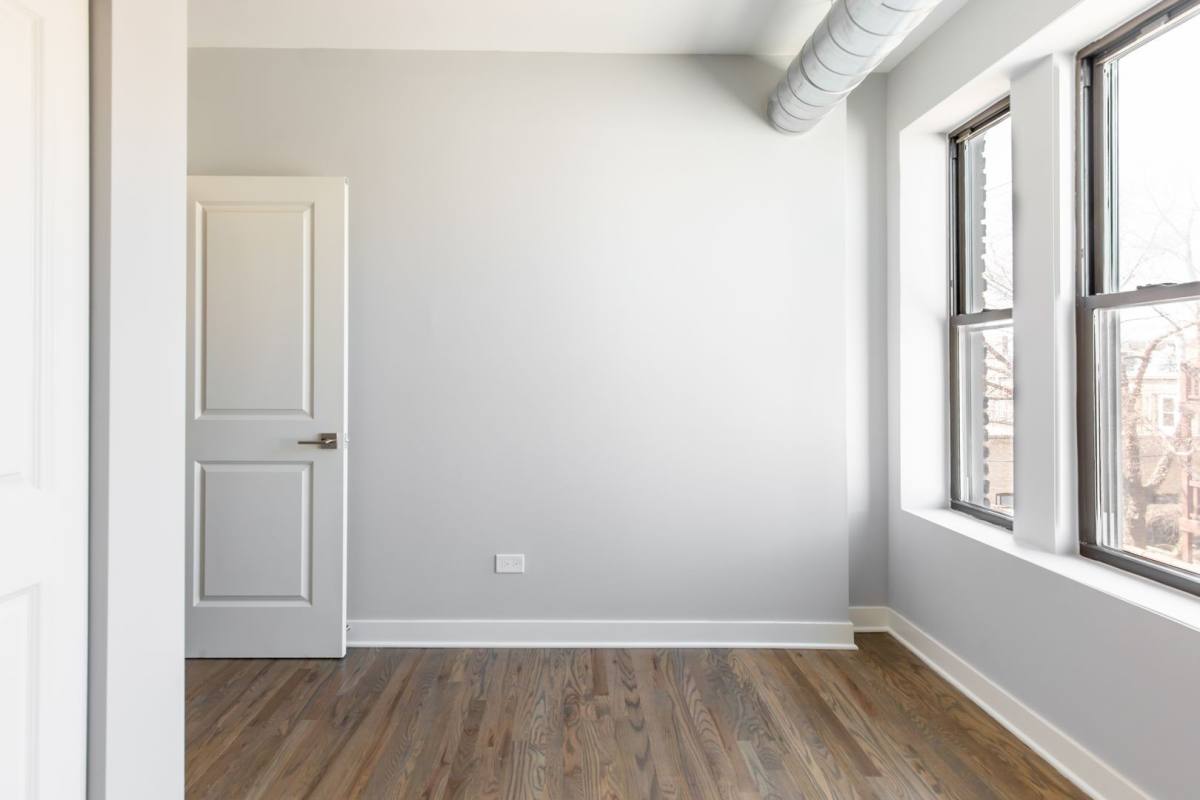 Apartment for rent at 1108 W Newport Ave #2, Chicago, IL 60657