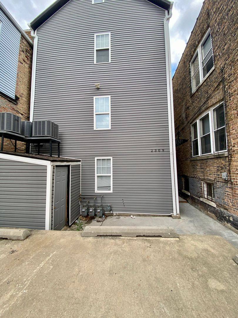 Apartment for rent at 2309 S Sacramento #1, Chicago, IL 60623
