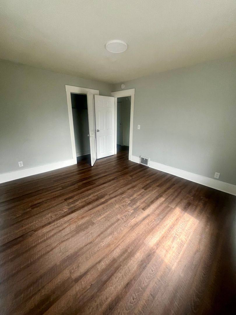 House for rent at 1621 Ohio Ave NE, Canton, OH 44705