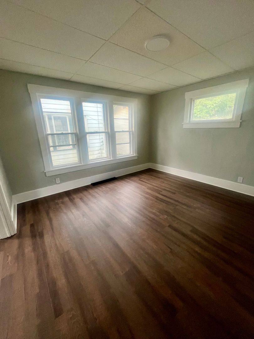 House for rent at 1621 Ohio Ave NE, Canton, OH 44705