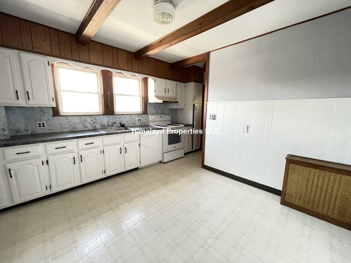 Apartment for rent at 14 Allen St #2, Arlington, MA 02474