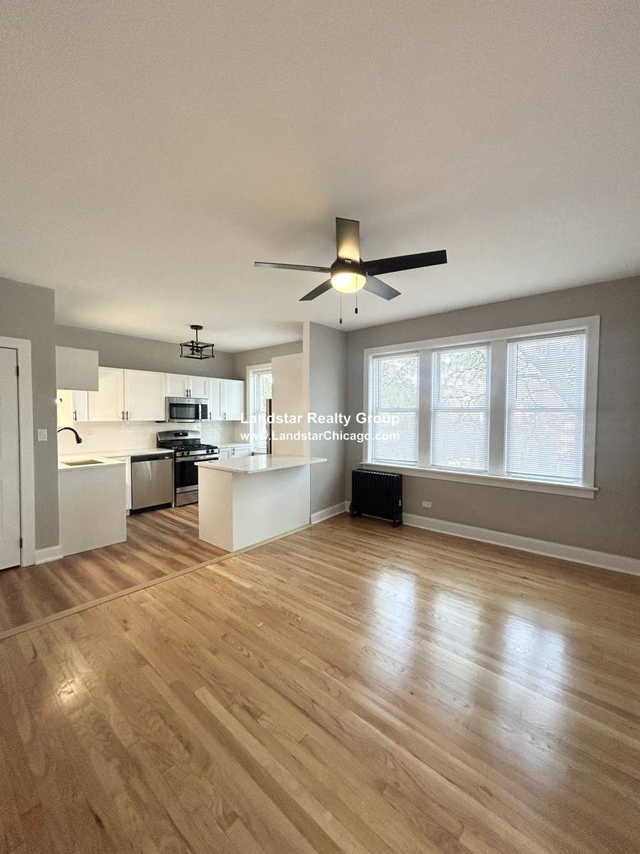 Apartment for rent at 4956 N Harding #2, Chicago, IL 60625