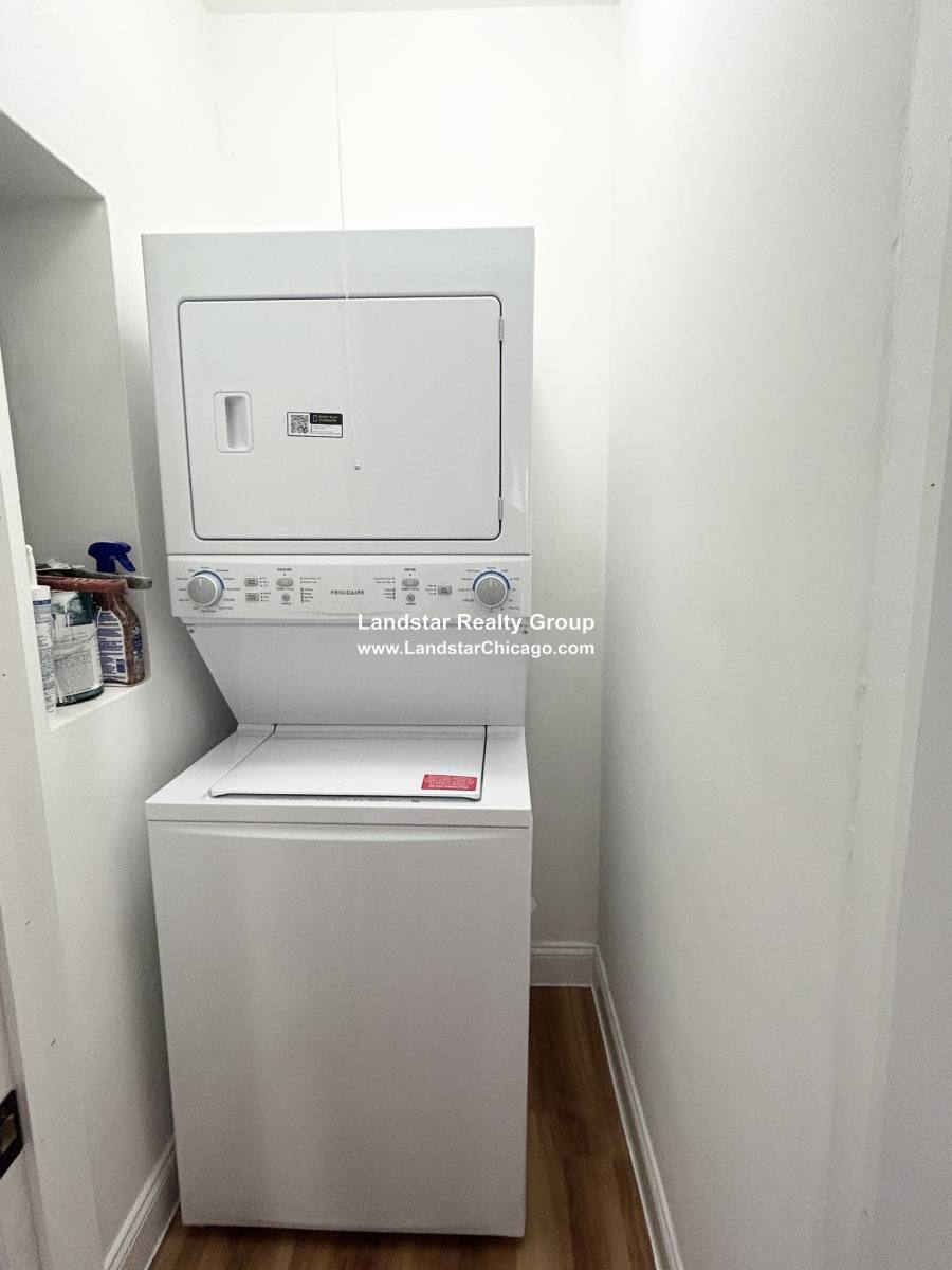Apartment for rent at 4956 N Harding #2, Chicago, IL 60625