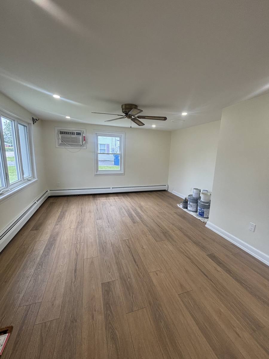 Apartment for rent at 5 Clarendon Rd #1, Auburn, MA 01501