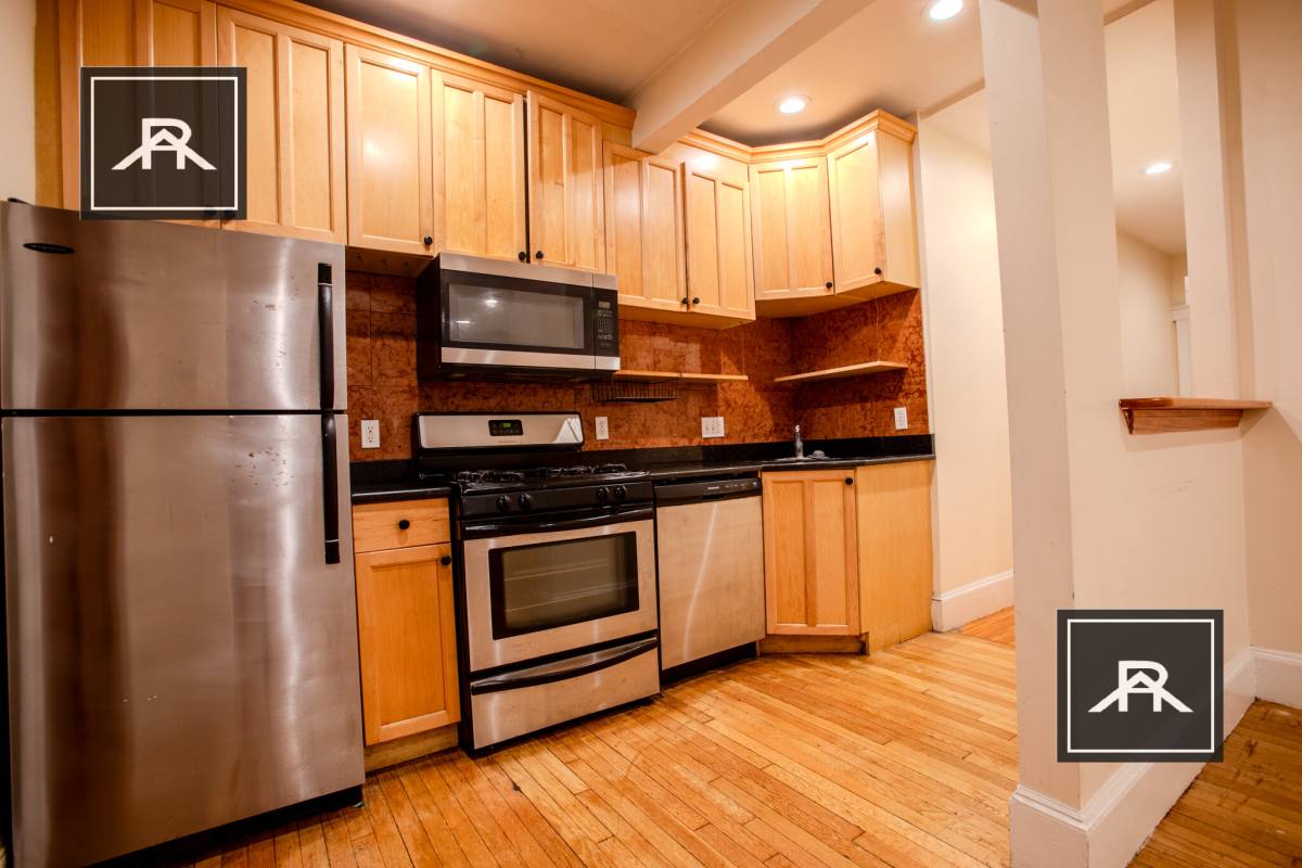 Apartment for rent at 63 Babcock St #1, Brookline, MA 02446