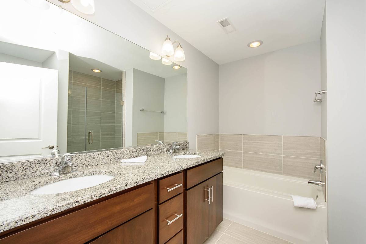 Apartment for rent at 1342 Randolph #4C, Chicago, IL 60607