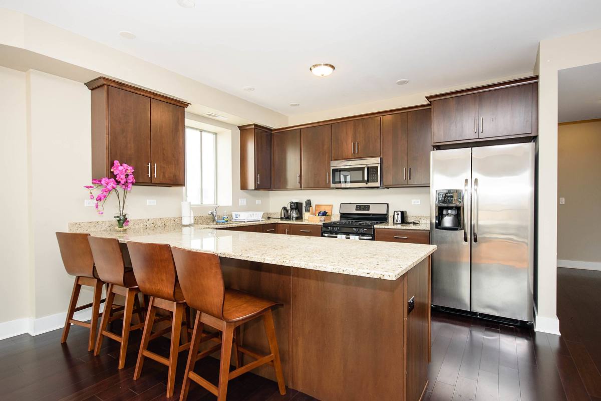Apartment for rent at 1342 Randolph #4C, Chicago, IL 60607