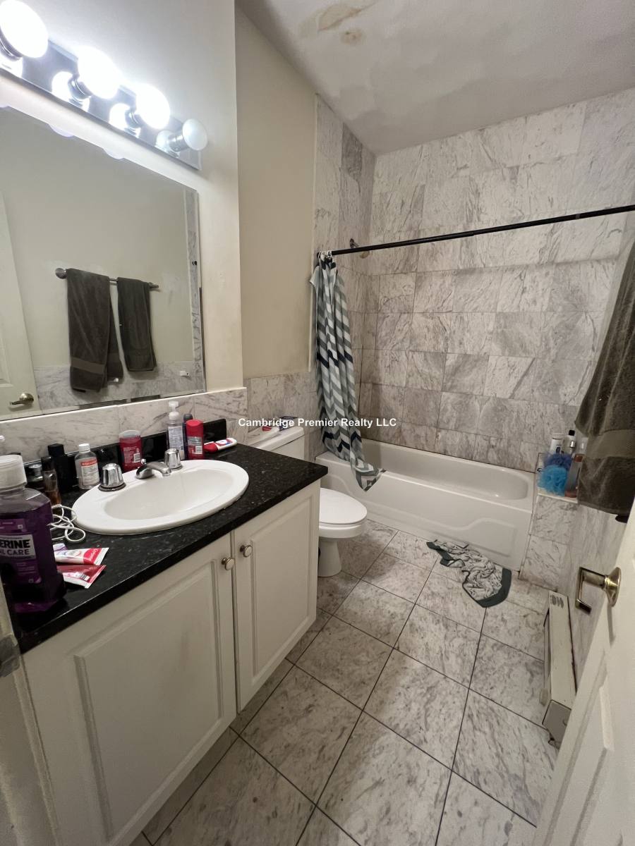 Apartment for rent at 373 Highland Ave #207, Somerville, MA 02144