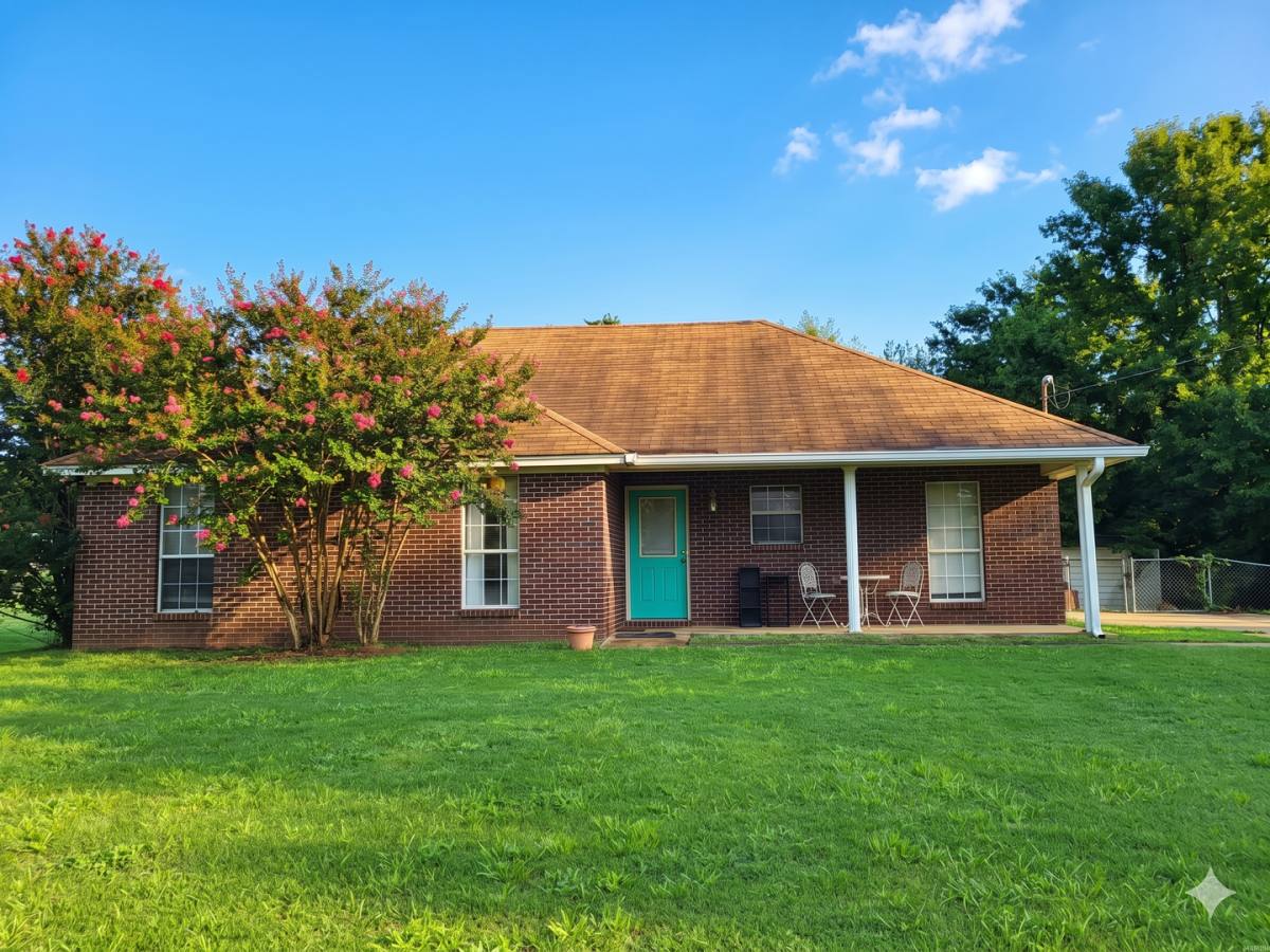 House for rent at 123 Meadowview Dr, Elmore, AL 36025
