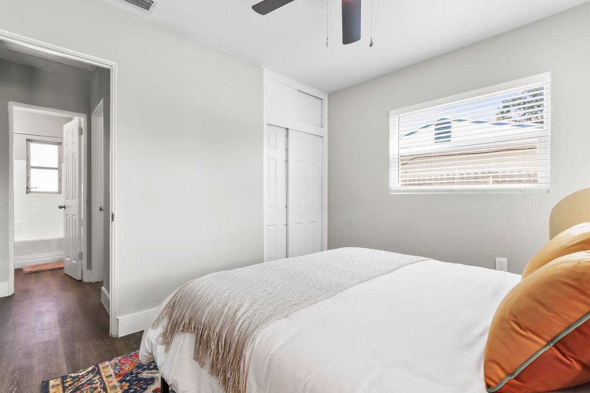 Apartment for rent at 1035 Queen St N, Saint Petersburg, FL 33713
