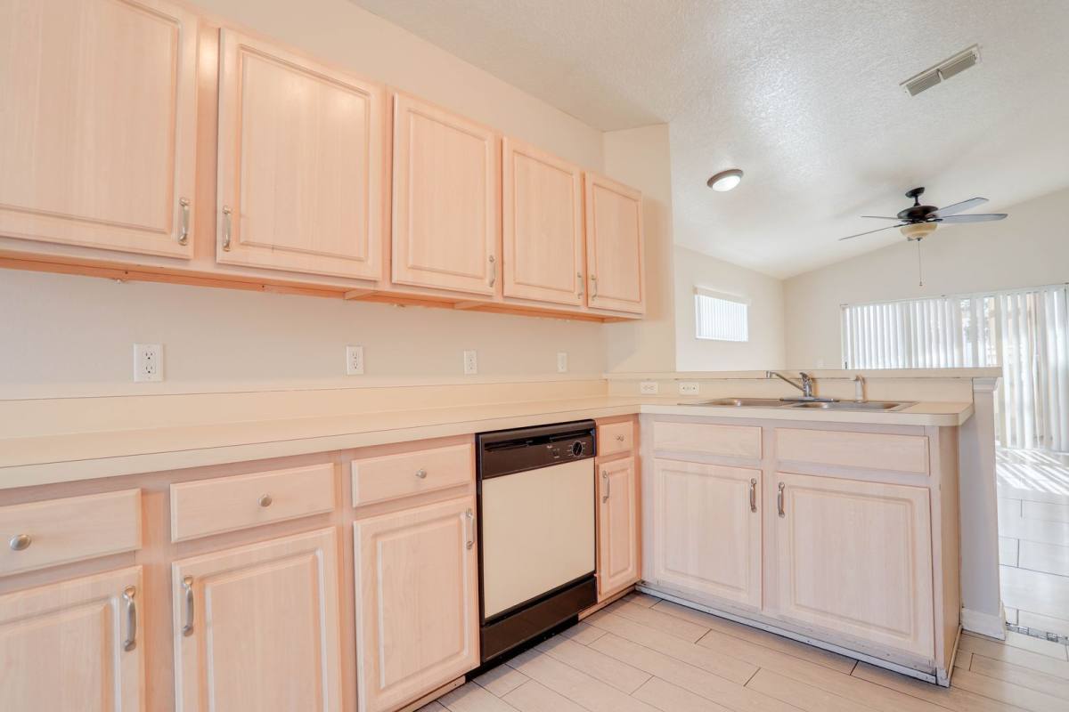 House for rent at 31 Tuscany Pointe Ave, Orlando, FL 32807