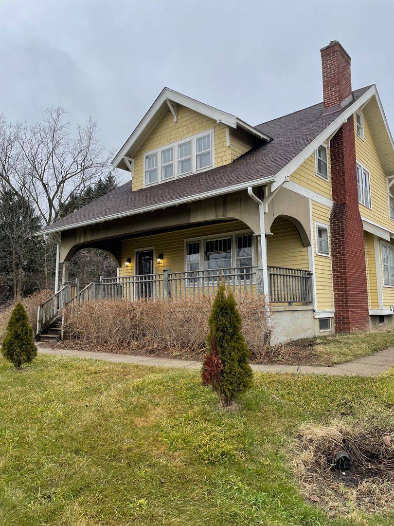 House for rent at 2852 Waters Rd, Ann Arbor, MI 48108