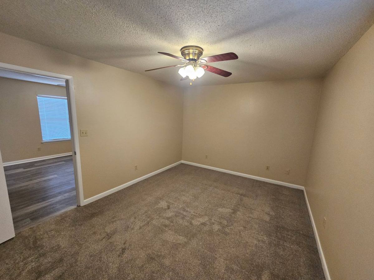 Apartment for rent at 117 Alder Ave SE, Fort Walton Beach, FL 32548