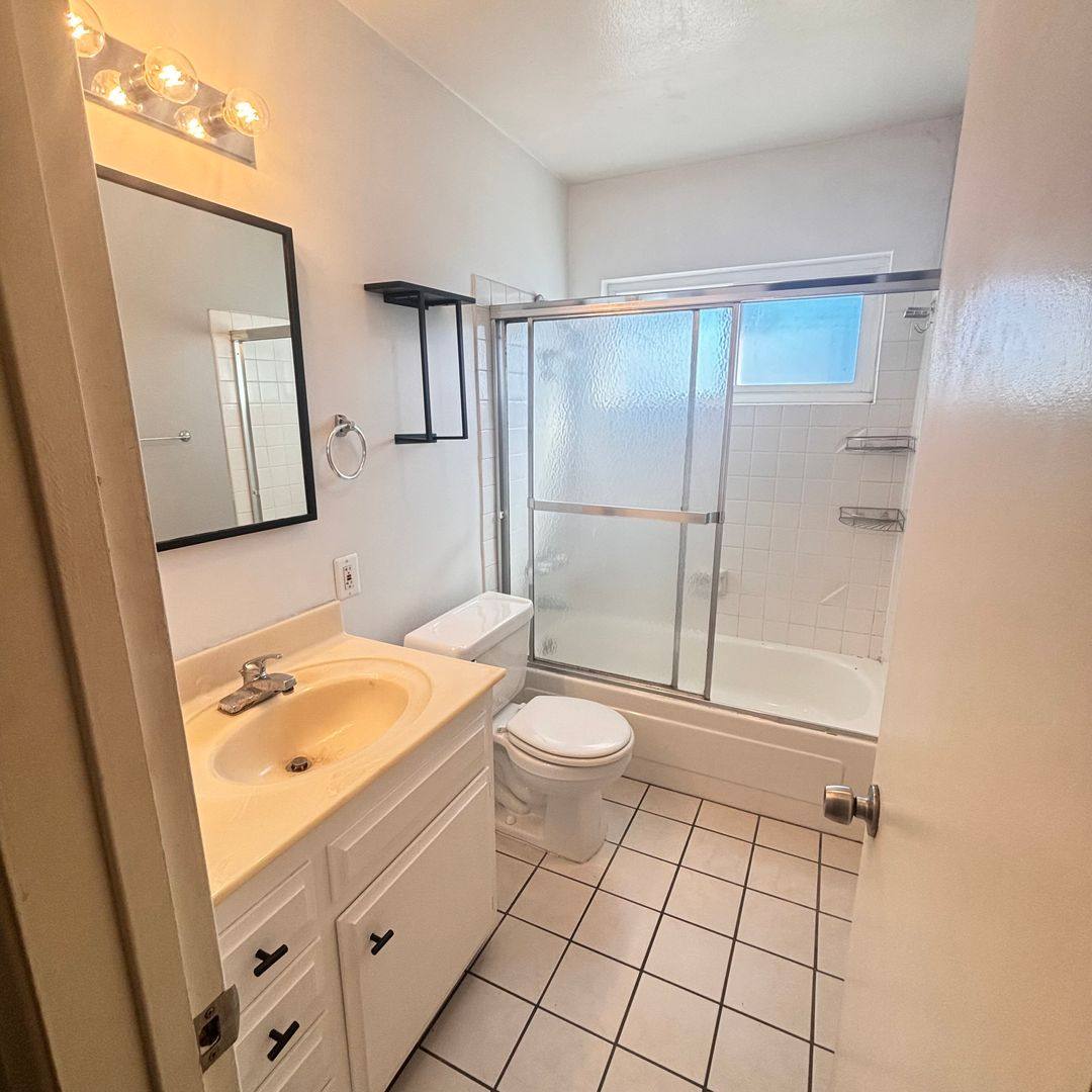 Apartment for rent at 4036 Shasta St, San Diego, CA 92109