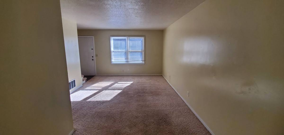 Apartment for rent at 1511 Glenside Dr, Greensboro, NC 27405