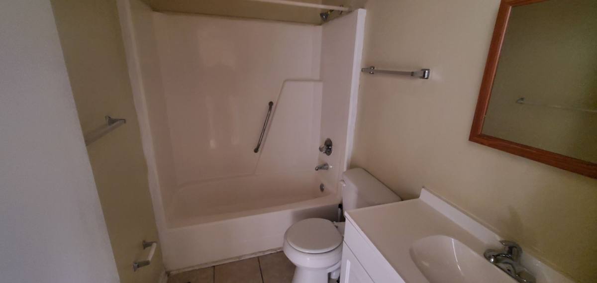 Apartment for rent at 1511 Glenside Dr, Greensboro, NC 27405
