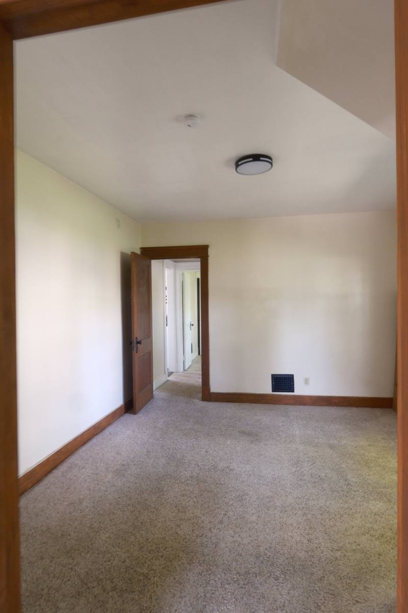 Apartment for rent at 838 840 Woodbine Ave SE, Warren, OH 44484