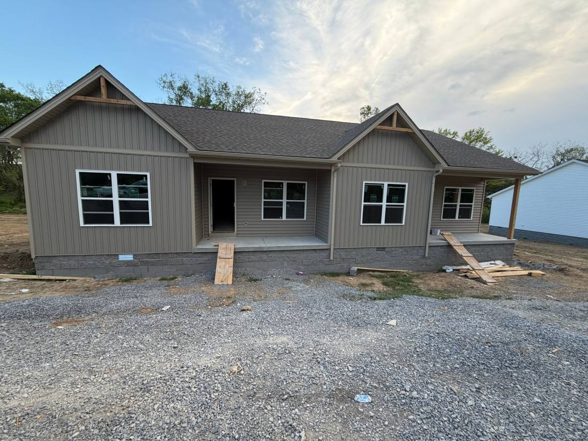 Apartment for rent at 1877 Holland Rd #1, Scottsville, KY 42164